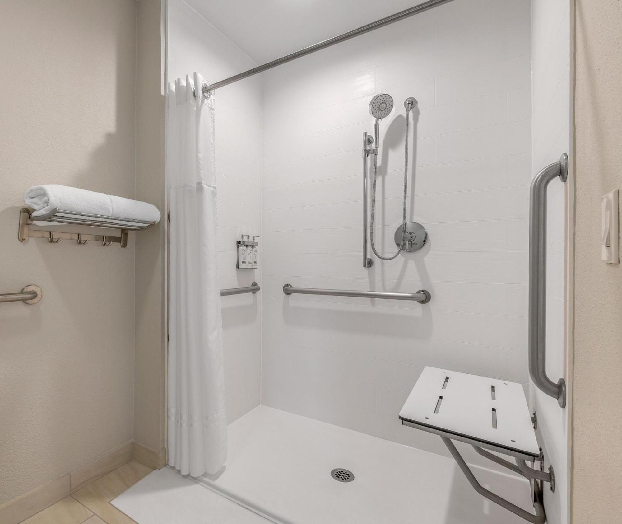 Holiday Inn Express San Diego South - National City By Ihg Екстер'єр фото