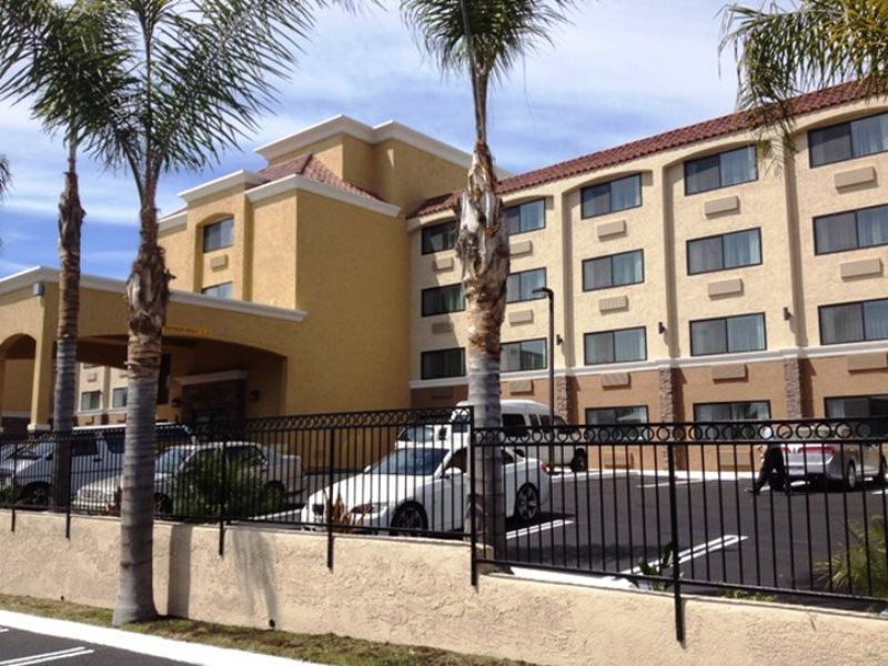 Holiday Inn Express San Diego South - National City By Ihg Екстер'єр фото