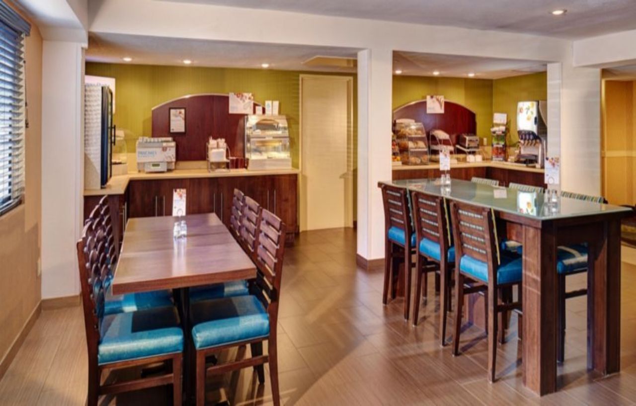Holiday Inn Express San Diego South - National City By Ihg Екстер'єр фото